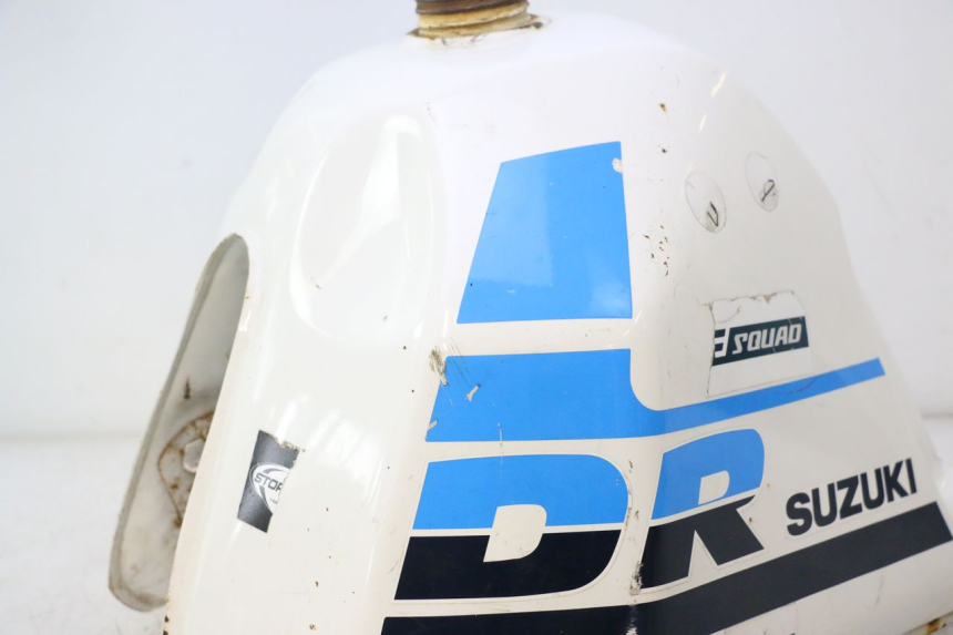 photo de BRANDSTOFTANK SUZUKI DR S 600 (1985 - 1989) - Detail van het onderdeel