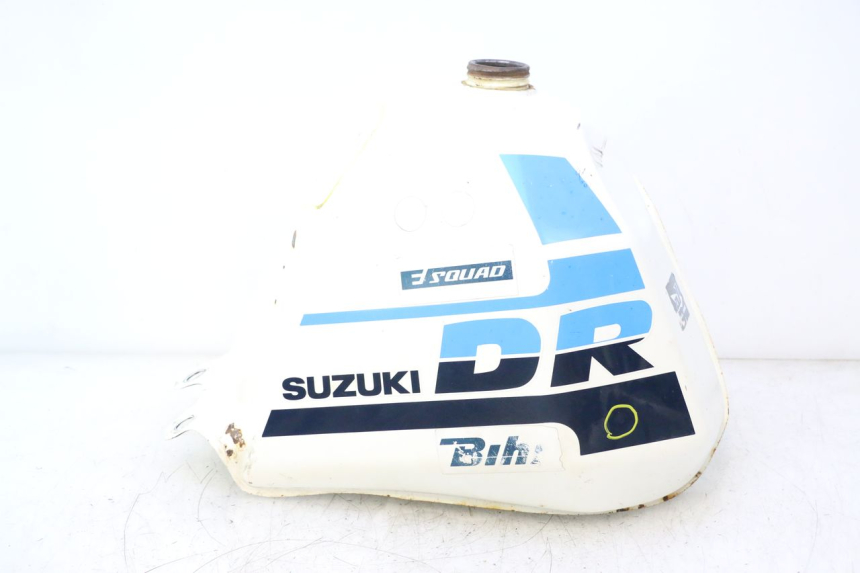 photo de BRANDSTOFTANK SUZUKI DR S 600 (1985 - 1989) - Kenmerkende details