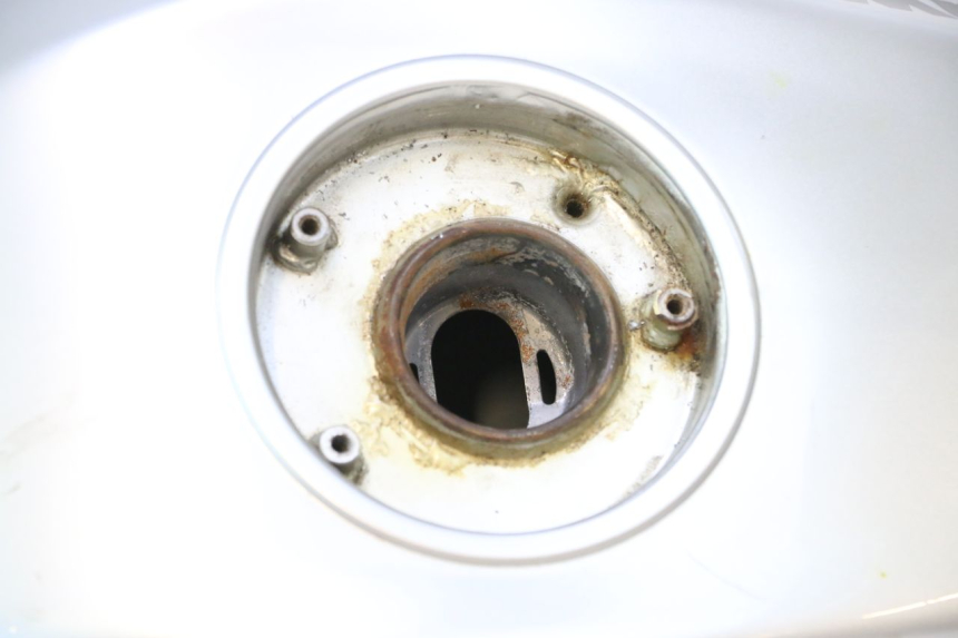 photo de BRANDSTOFTANK KAWASAKI ER-6 ER6 N 650 (2005 - 2009) - Detail van het onderdeel
