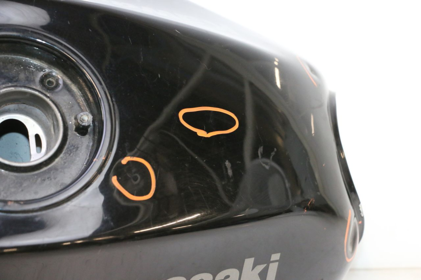 photo de BRANDSTOFTANK KAWASAKI ER-6 ER6 N 650 (2005 - 2009) - Bevestigingspunten