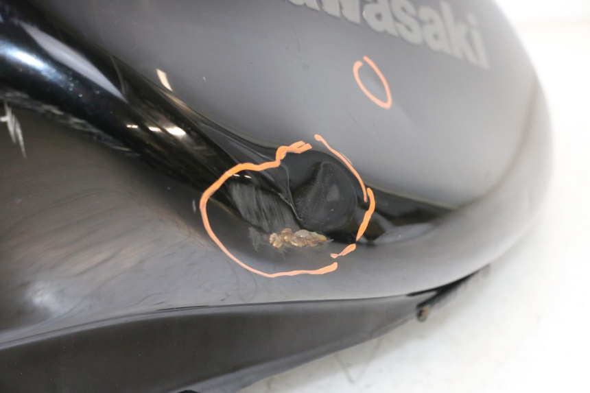 photo de BRANDSTOFTANK KAWASAKI ER-6 ER6 N 650 (2005 - 2009) - Bevestigingspunten
