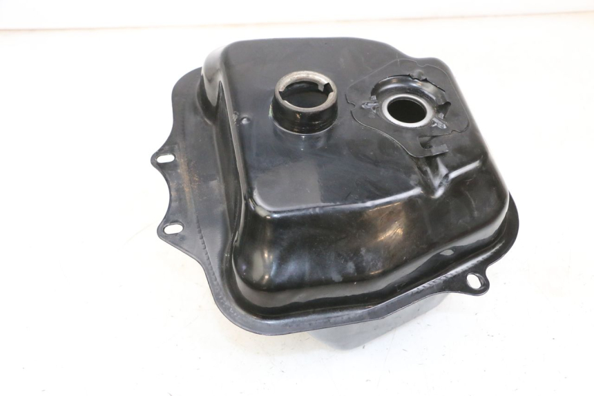 photo de BRANDSTOFTANK BTC FELICE SPORT 50 - Hoofdaanzicht