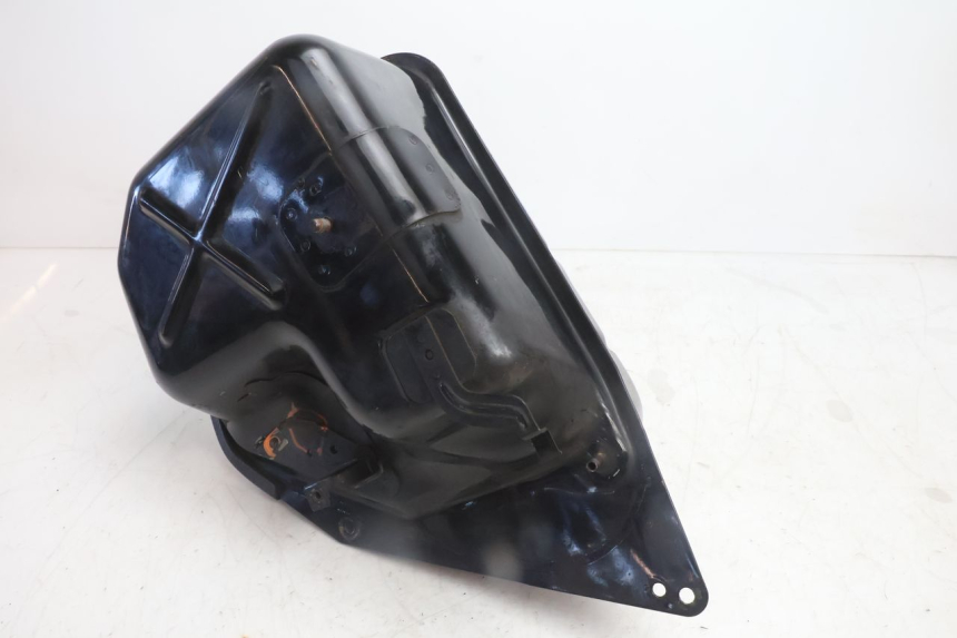 photo de BRANDSTOFTANK HONDA FES PANTHEON 2T 125 (1998 - 2002) - Detail van het onderdeel