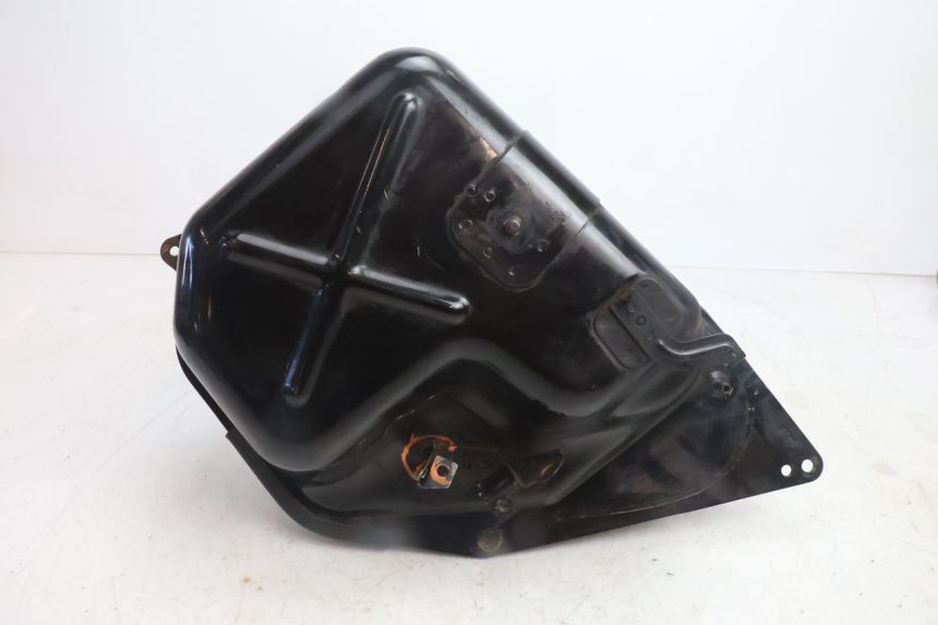 photo de BRANDSTOFTANK HONDA FES PANTHEON 2T 125 (1998 - 2002) - Zoom op gebruiksstaat