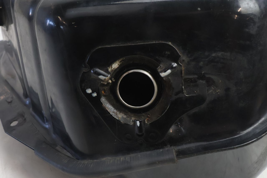photo de BRANDSTOFTANK HONDA FES PANTHEON 2T 125 (1998 - 2002) - Overzicht