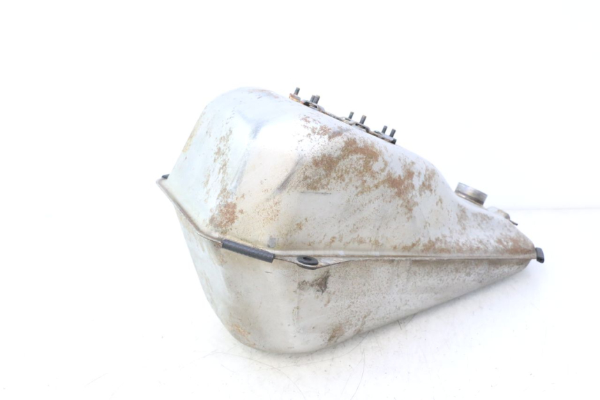 photo de BRANDSTOFTANK HONDA FJS SILVER WING SILVERWING 400 (2005 - 2008) - Kenmerkende details