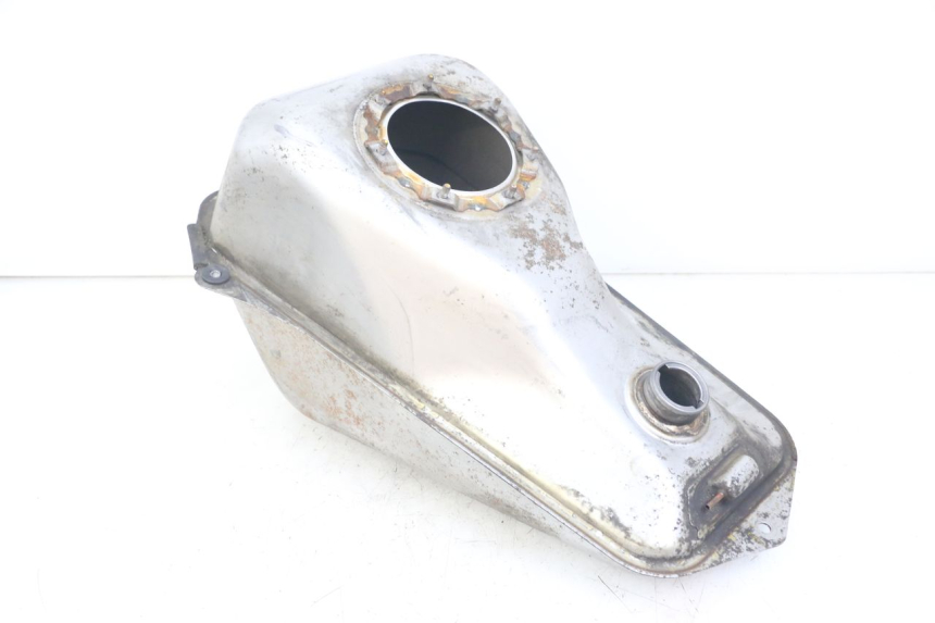 photo de BRANDSTOFTANK HONDA FJS SILVERWING SILVER WING 600 (2001 - 2010) - Detail van het onderdeel