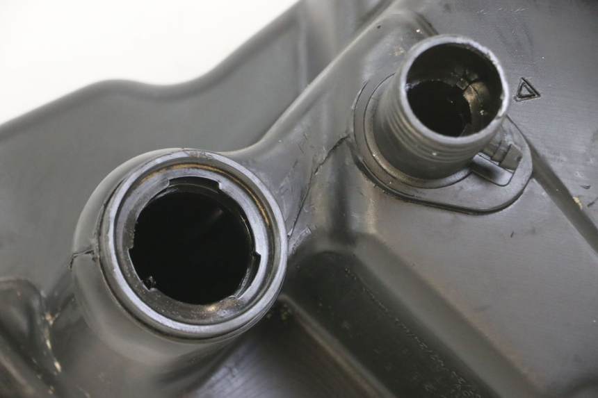 photo de BRANDSTOFTANK PIAGGIO FLY 2T 50 (2004 - 2017) - Bevestigingspunten