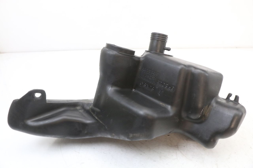 photo de BRANDSTOFTANK PIAGGIO FLY 4T 50 (2004 - 2010) - Andere kijkhoek