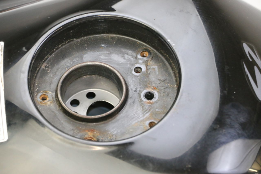 photo de BRANDSTOFTANK YAMAHA FZ6 FAZER S2 600 (2007 - 2011) - Profielaanzicht