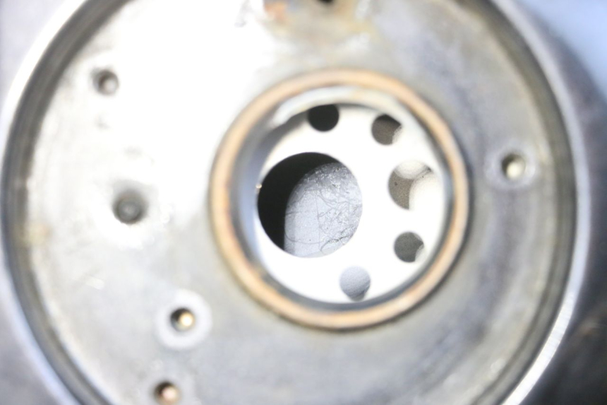 photo de BRANDSTOFTANK YAMAHA FZ6 N FAZER 600 (2004 - 2006) - Detail van het onderdeel