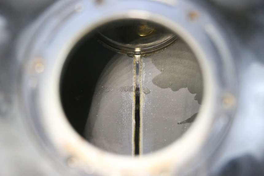 photo de BRANDSTOFTANK YAMAHA FZ6 N FAZER 600 (2004 - 2006) - Zoom op gebruiksstaat