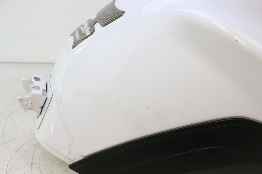 photo de BRANDSTOFTANK YAMAHA FZ8 800 (2010 - 2016) - Zoom op kwaliteit