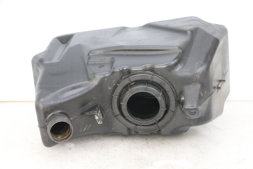 photo de BRANDSTOFTANK GILERA NEXUS 300 (2008 - 2013) - Zoom op gebruiksstaat