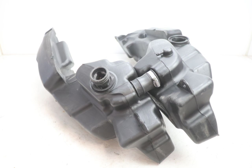 photo de BRANDSTOFTANK GILERA GP 800 (2007 - 2013) - Technische close-up
