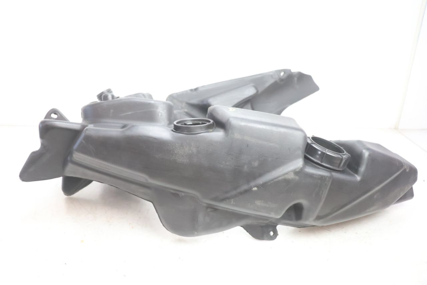 photo de BRANDSTOFTANK GILERA GP 800 (2007 - 2013) - Overzicht