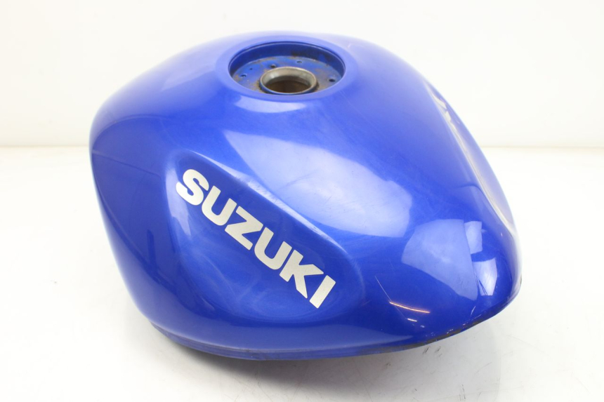 photo de BRANDSTOFTANK SUZUKI GSF S BANDIT 600 (2000 - 2004) - Kenmerkende details