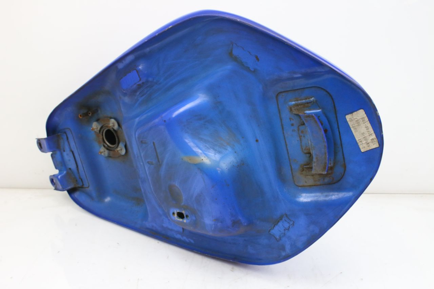 photo de BRANDSTOFTANK SUZUKI GSF S BANDIT 600 (2000 - 2004) - Andere kijkhoek