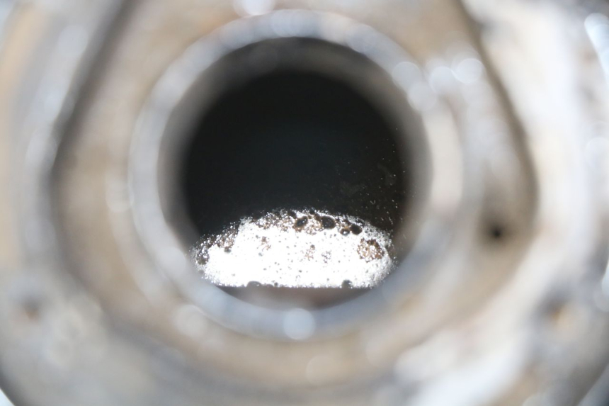 photo de BRANDSTOFTANK SUZUKI GSX-F GSX  F 1100 (1988 - 1994) - Zoom op gebruiksstaat