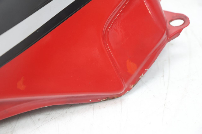 photo de BRANDSTOFTANK SUZUKI GSX F GSXF 750 (1988 - 1998) - Technische close-up