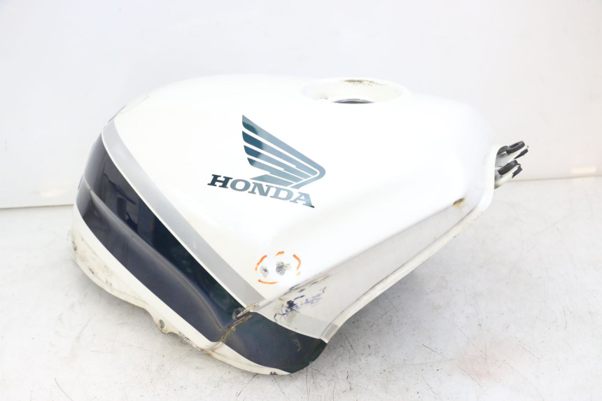 photo de BRANDSTOFTANK HONDA CBR F 1000 (1993 - 1996) - Zoom op componenten