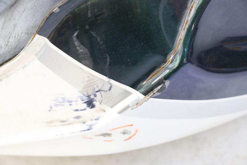 photo de BRANDSTOFTANK HONDA CBR F 1000 (1993 - 1996) - Technische close-up