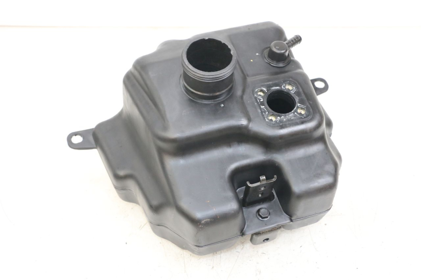 photo de BRANDSTOFTANK PEUGEOT KISBEE 2T 50 (2018 - 2022) - Andere kijkhoek