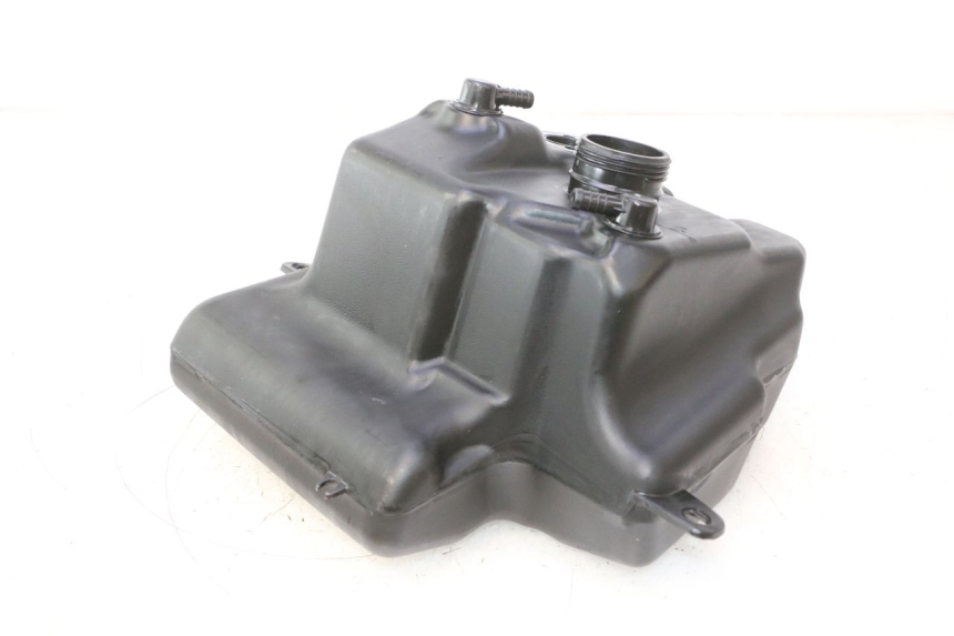 photo de BRANDSTOFTANK PEUGEOT KISBEE 4T 50 (2023 - 2026) - Hoofdaanzicht