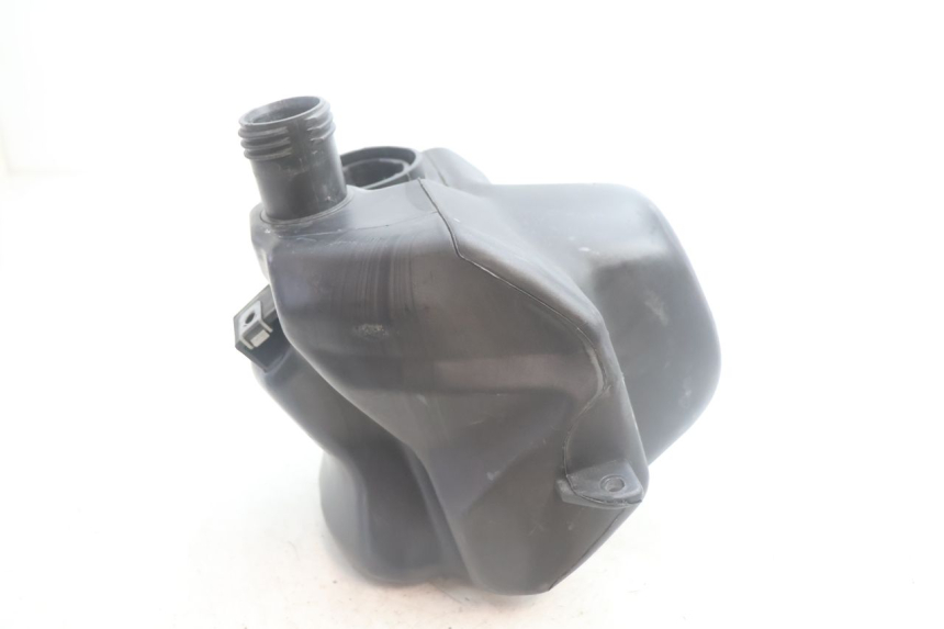 photo de BRANDSTOFTANK PIAGGIO LIBERTY 50 (1998 - 2003) - Detail van het onderdeel