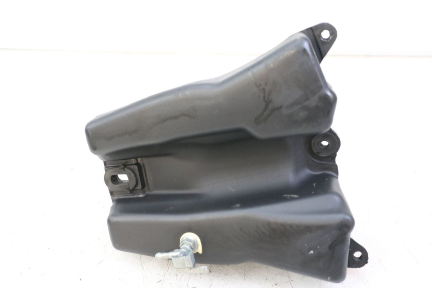 photo de BRANDSTOFTANK LONCIN DIRT BIKE 125 - Zoom op gebruiksstaat
