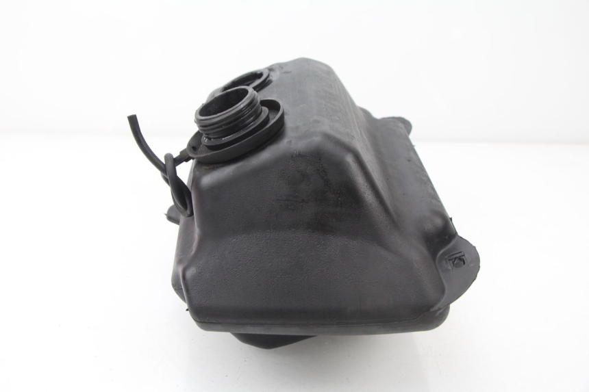 photo de BRANDSTOFTANK PEUGEOT LOOXOR 50 (2001 - 2004) - Andere kijkhoek