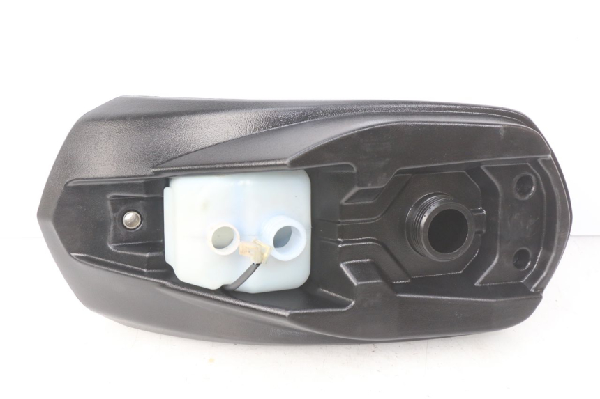 photo de BRANDSTOFTANK PEUGEOT LUDIX 50 (2008 - 2017) - Hoofdaanzicht