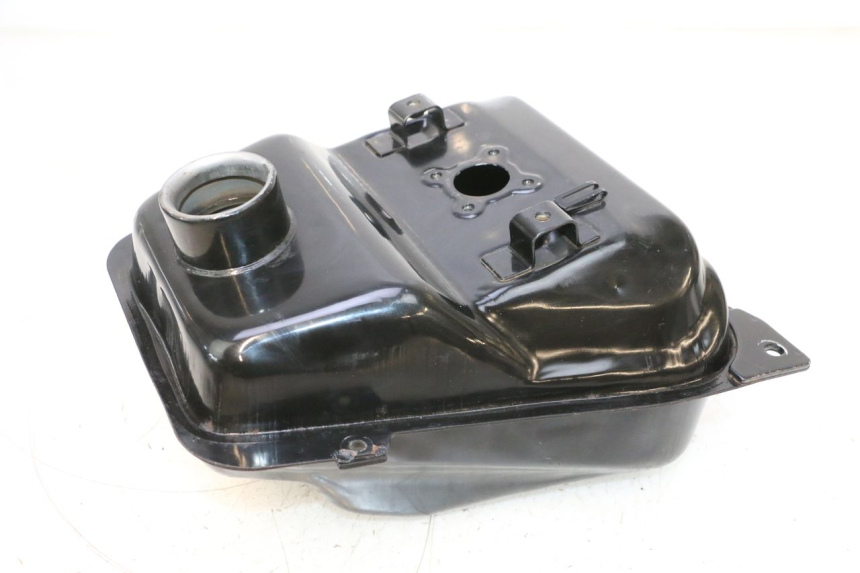 photo de BRANDSTOFTANK KEEWAY MATRIX RX9 125 (2006 - 2007) - Kenmerkende details
