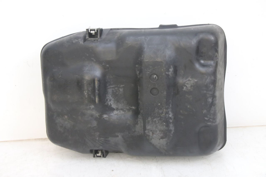 photo de BRANDSTOFTANK PIAGGIO MEDLEY 125 (2016 - 2023) - Detail van het onderdeel