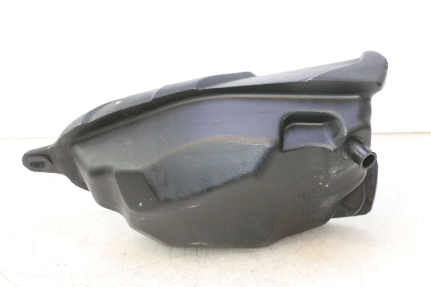 photo de BRANDSTOFTANK RIEJU MRT PRO SUPERMOTARD 50 (2007 - 2018) - Technische close-up