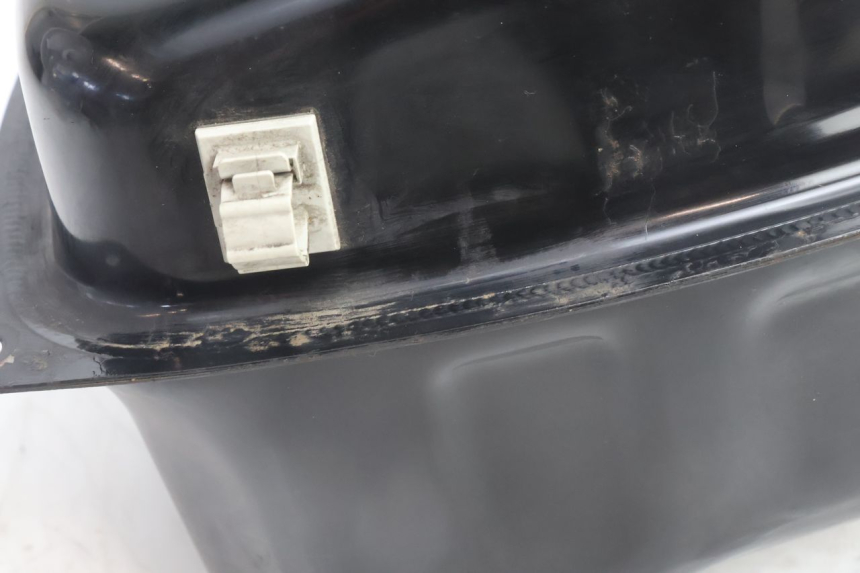 photo de BRANDSTOFTANK YAMAHA N-MAX NMAX 125 (2021 - 2024) - Detail van het onderdeel