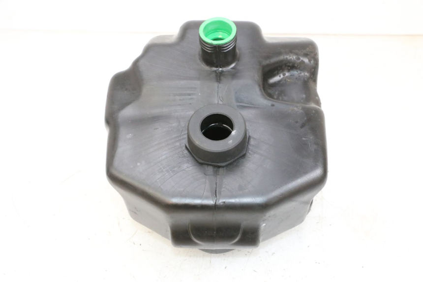 photo de BRANDSTOFTANK YAMAHA NEO'S NEOS 2T 50 (1998 - 2007) - Detail van het onderdeel