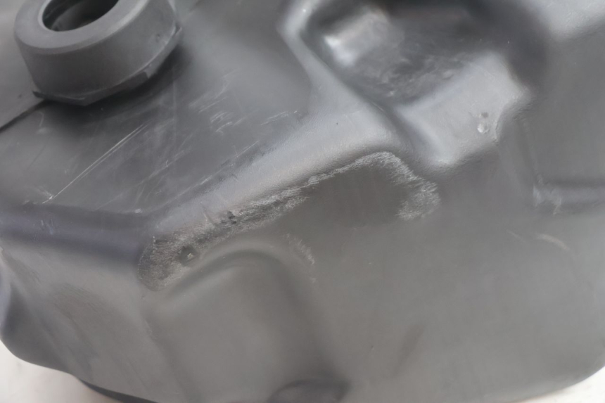 photo de BRANDSTOFTANK YAMAHA NEO'S NEOS 2T 50 (1998 - 2007) - Detail van het onderdeel