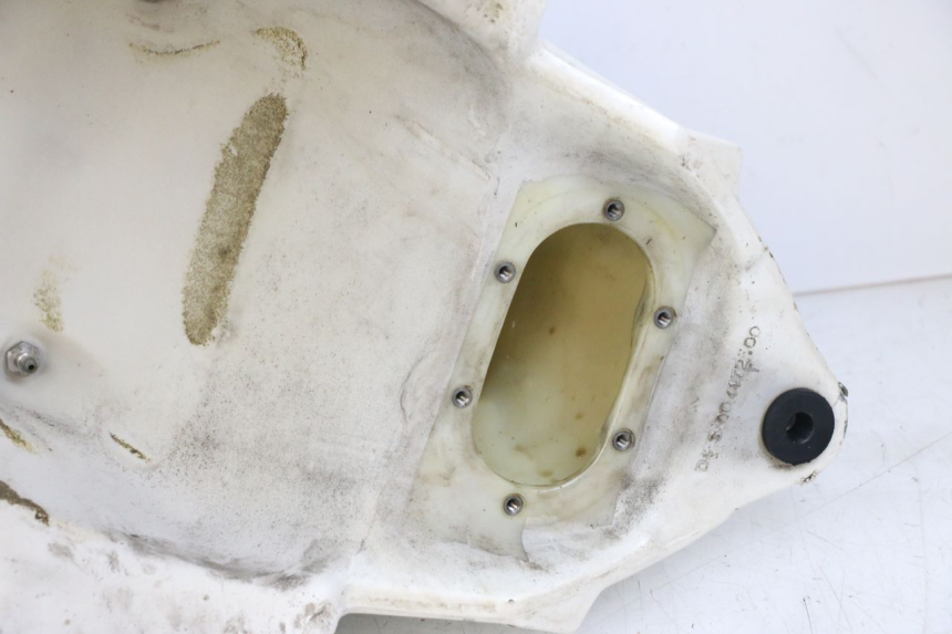 photo de BRANDSTOFTANK MOTO GUZZI NORGE 8V GT 1200 (2011 - 2016) - Zoom op gebruiksstaat