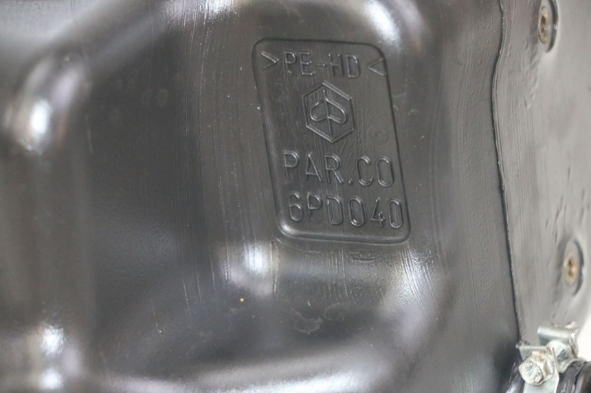 photo de BRANDSTOFTANK PIAGGIO NRG POWER PUREJET 50 (2018 - 2021) - Zoom op gebruiksstaat