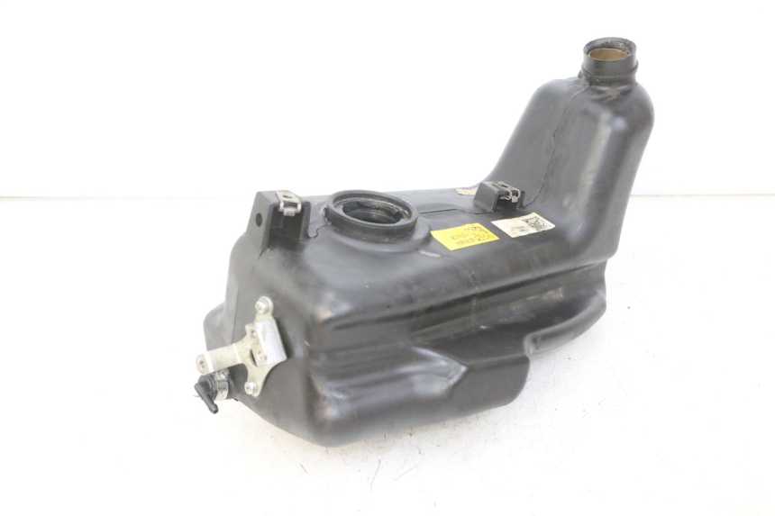 photo de BRANDSTOFTANK PIAGGIO NRG POWER PUREJET 50 (2018 - 2021) - Bevestigingspunten