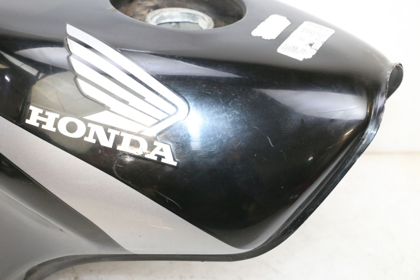 photo de BRANDSTOFTANK HONDA NSR R 125 (1994 - 2003) - Zoom op gebruiksstaat
