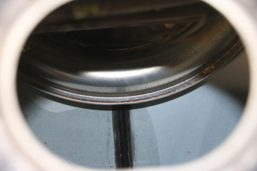 photo de BRANDSTOFTANK HONDA NTV DEAUVILLE ABS 700 (2007 - 2016) - Zoom op gebruiksstaat