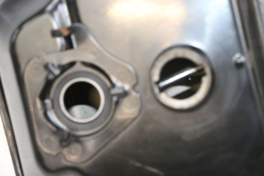 photo de BRANDSTOFTANK JM MOTORS OLDIES GT 4T 50 (2018 - 2025) - Staat van het oppervlak