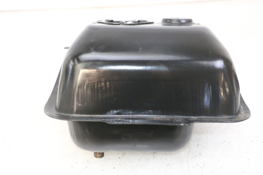 photo de BRANDSTOFTANK SYM ORBIT 2 4T 50 (2008 - 2017) - Bevestigingspunten