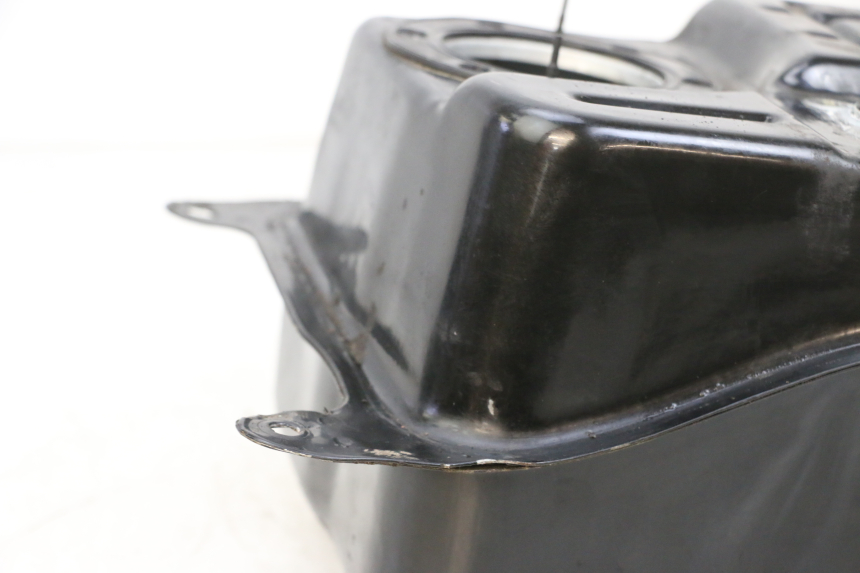 photo de BRANDSTOFTANK SYM ORBIT III 3 4T 50 (2021 - 2025) - Markeringen en referenties