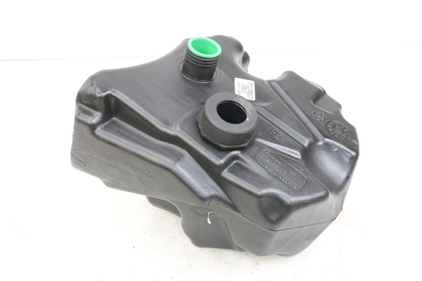 photo de BRANDSTOFTANK MBK OVETTO ONE 2T 50 (2013 - 2017) - Zoom op gebruiksstaat