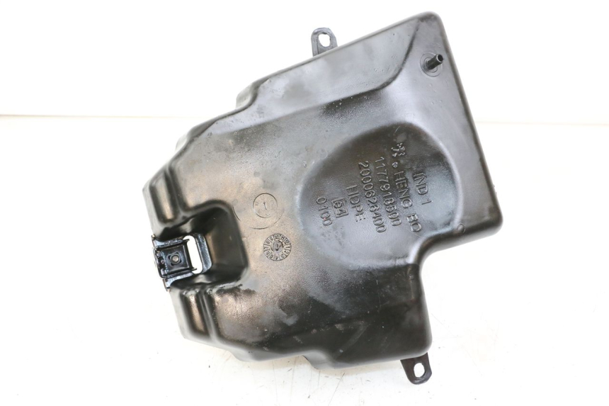 photo de BRANDSTOFTANK PEUGEOT STREETZONE 4T 50 (2018 - 2023) - Zoom op gebruiksstaat