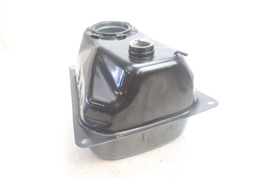 photo de BRANDSTOFTANK JM MOTORS R-MAX TECH 50 (2024 - 2026) - Andere kijkhoek