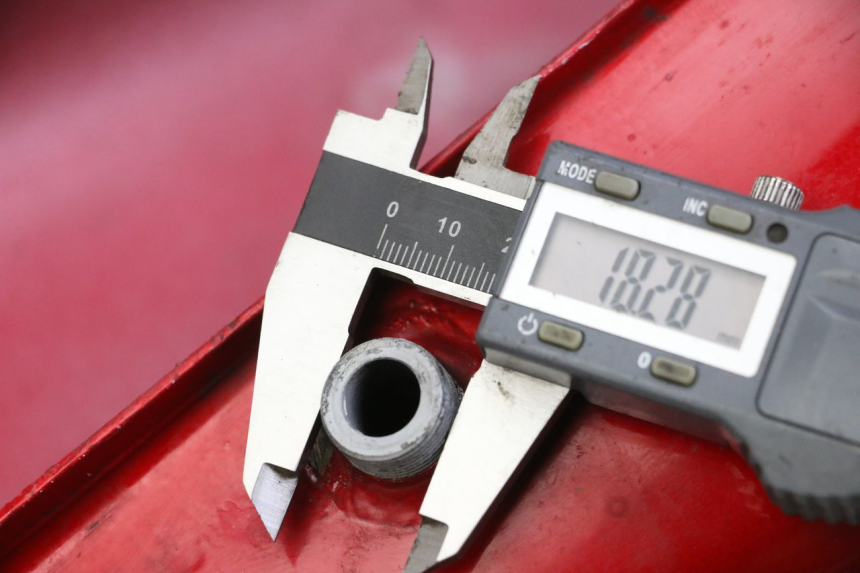 photo de BRANDSTOFTANK REGAL RAPTOR RAXTER 2 125 (2007 - 2015) - Zoom op gebruiksstaat